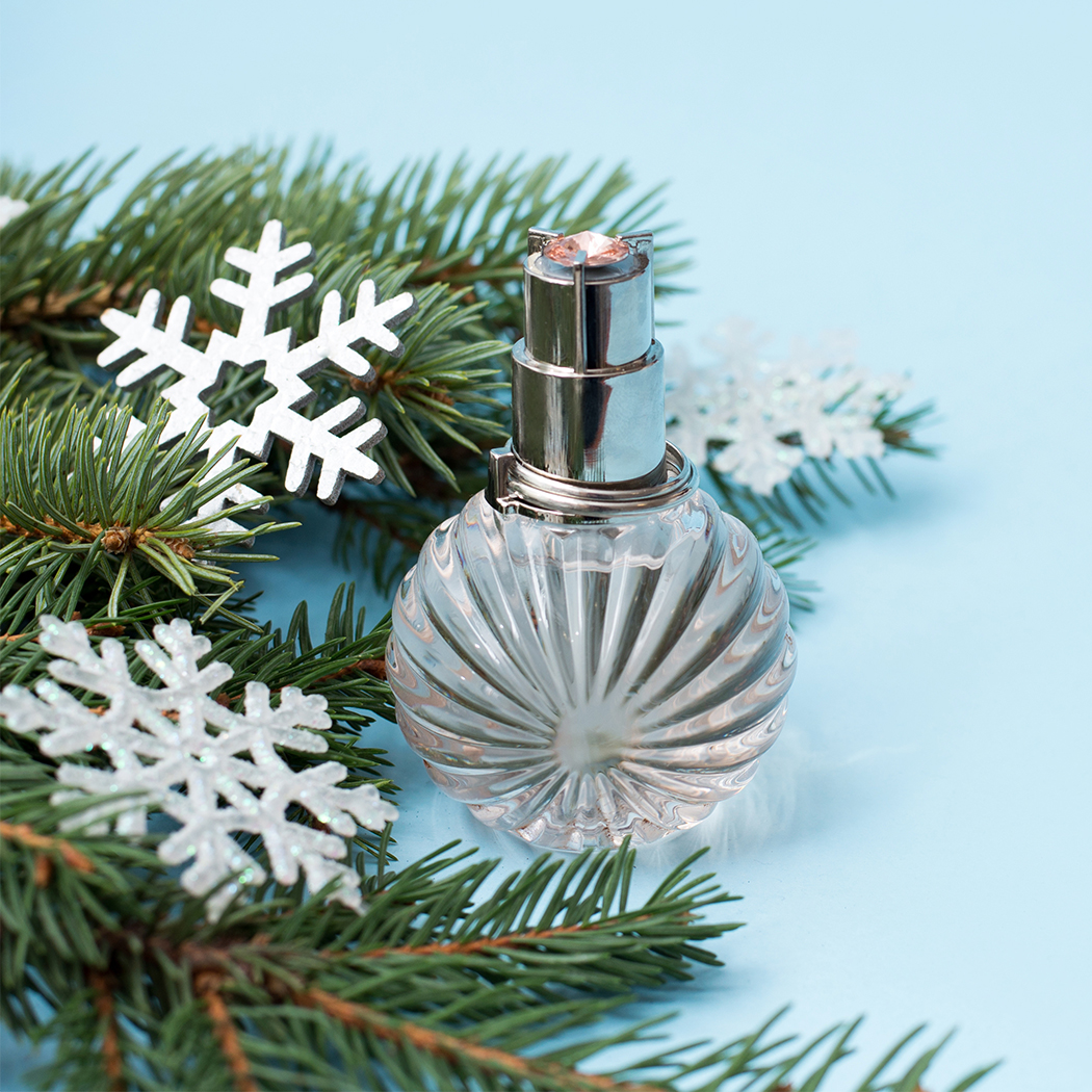 Perfumy damskie na zimę 2020/2021 - 7 najpiękniejszych zapachów na chłodne dni